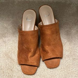 Journee collection Adelaide sandal